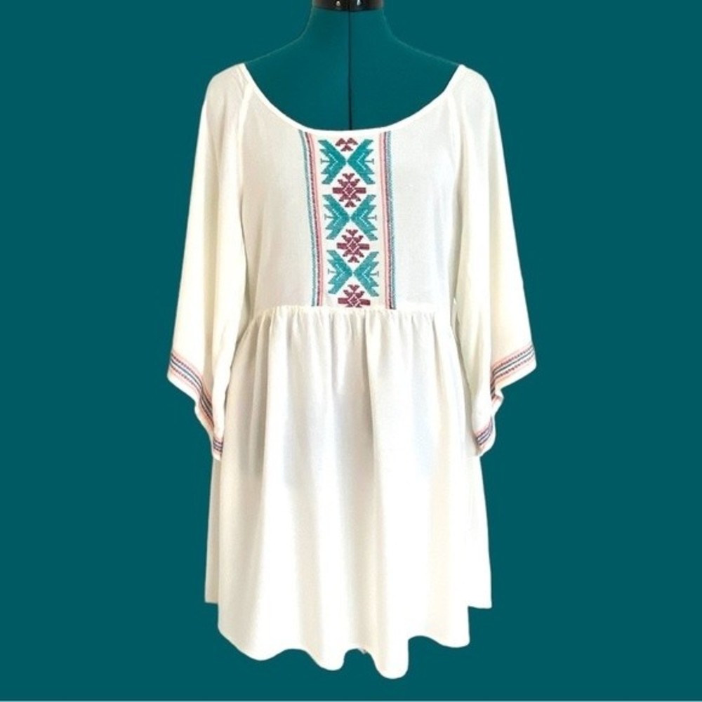 Cream Bohemian Embroidered Mini Dress Cover up Size Medium Bell Sleeve